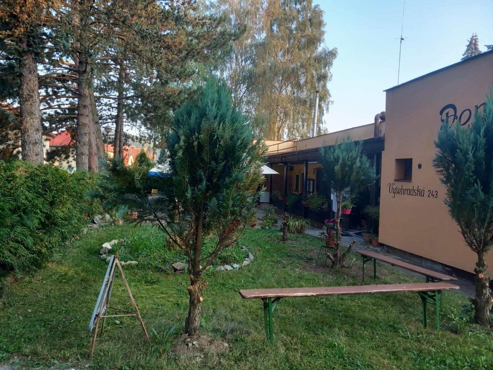 Vysehrad Nonstop Guest house 3*