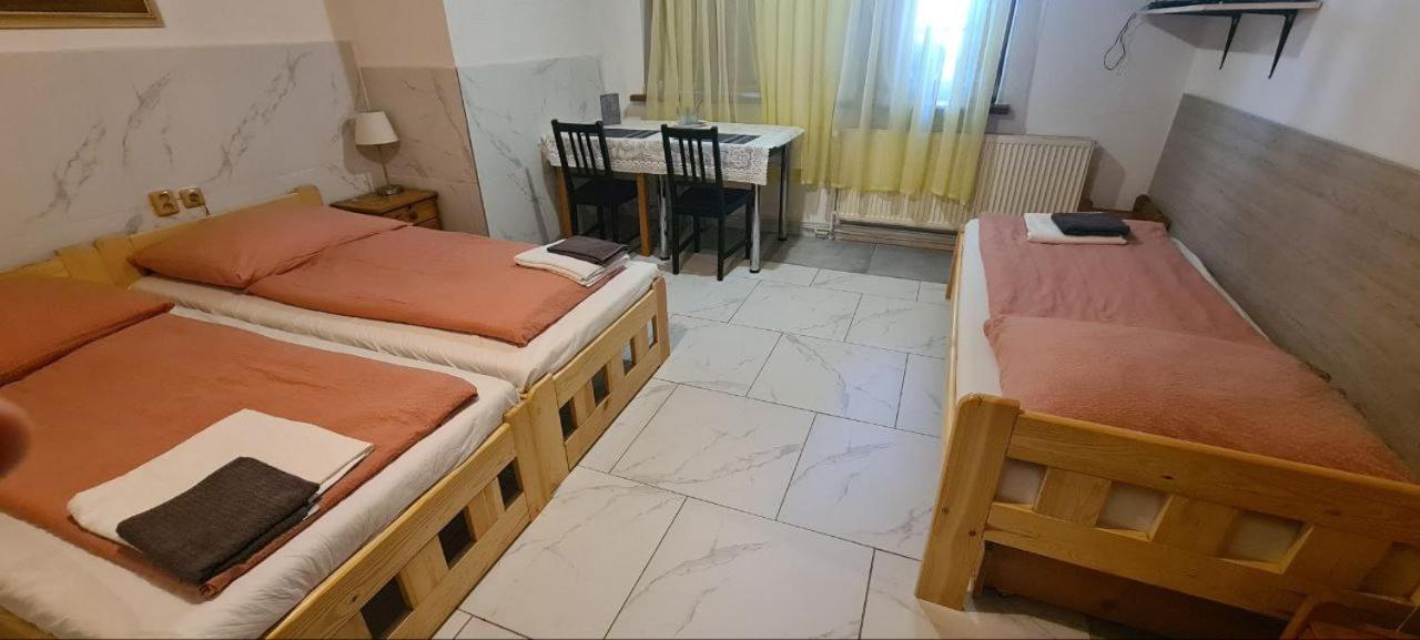 Vysehrad Nonstop Guest house 3*